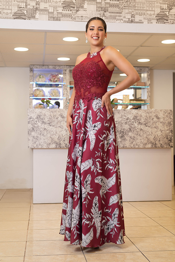 Cleopatra con falda estampada